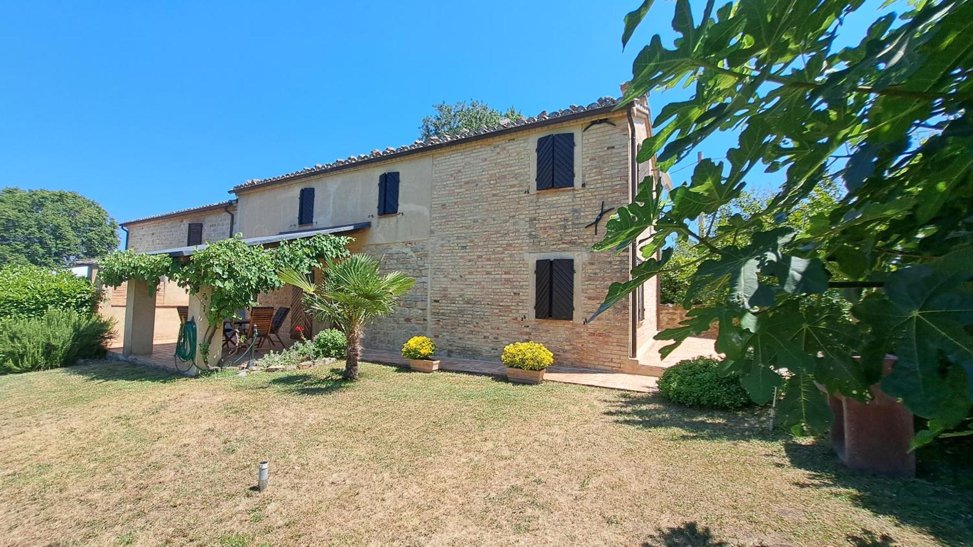 Agriturismo Tre Querce Penna San Giovanni Екстериор снимка