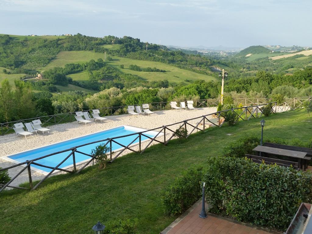 Agriturismo Tre Querce Penna San Giovanni Екстериор снимка