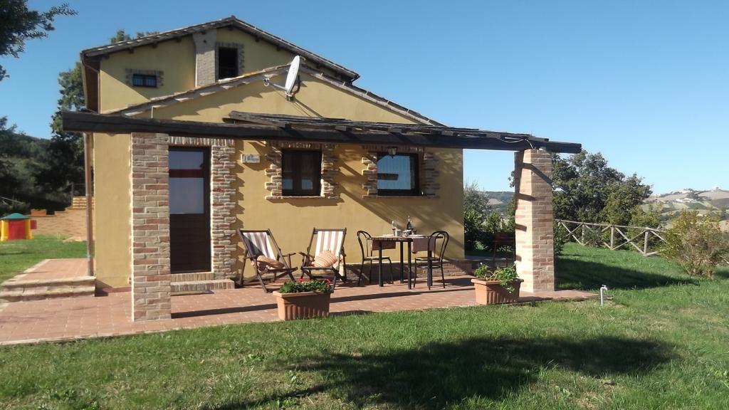 Agriturismo Tre Querce Penna San Giovanni Екстериор снимка