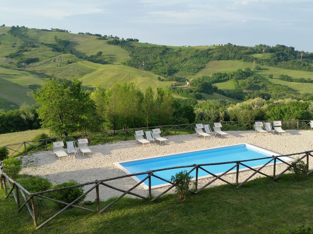 Agriturismo Tre Querce Penna San Giovanni Екстериор снимка