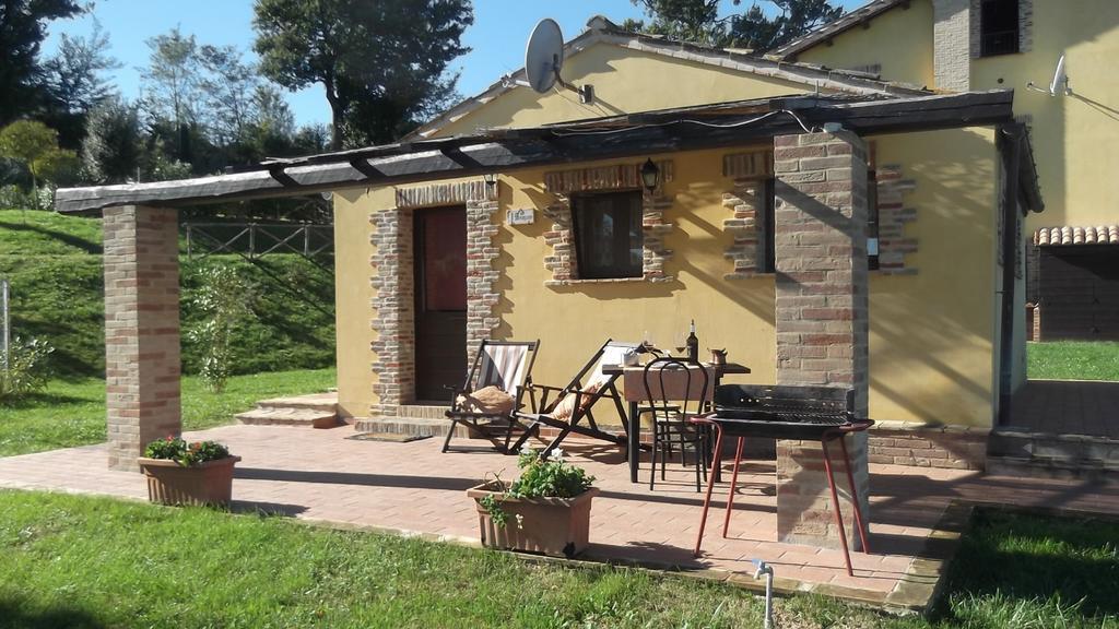 Agriturismo Tre Querce Penna San Giovanni Екстериор снимка
