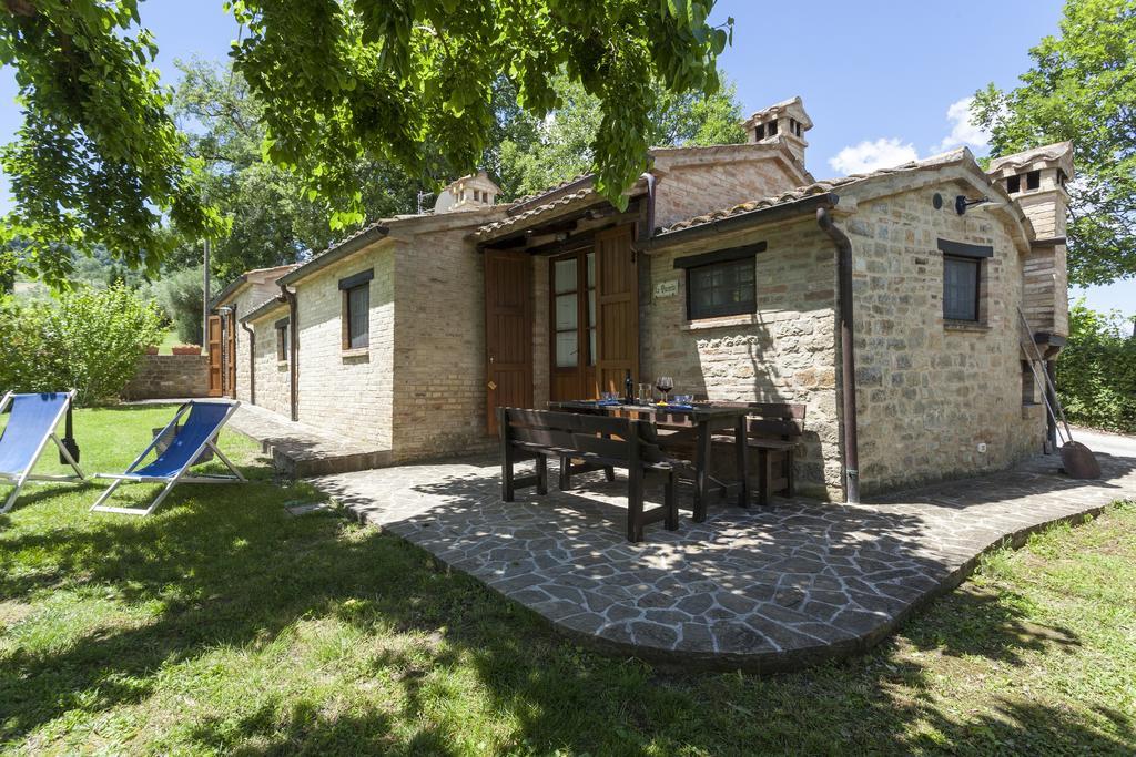 Agriturismo Tre Querce Penna San Giovanni Екстериор снимка